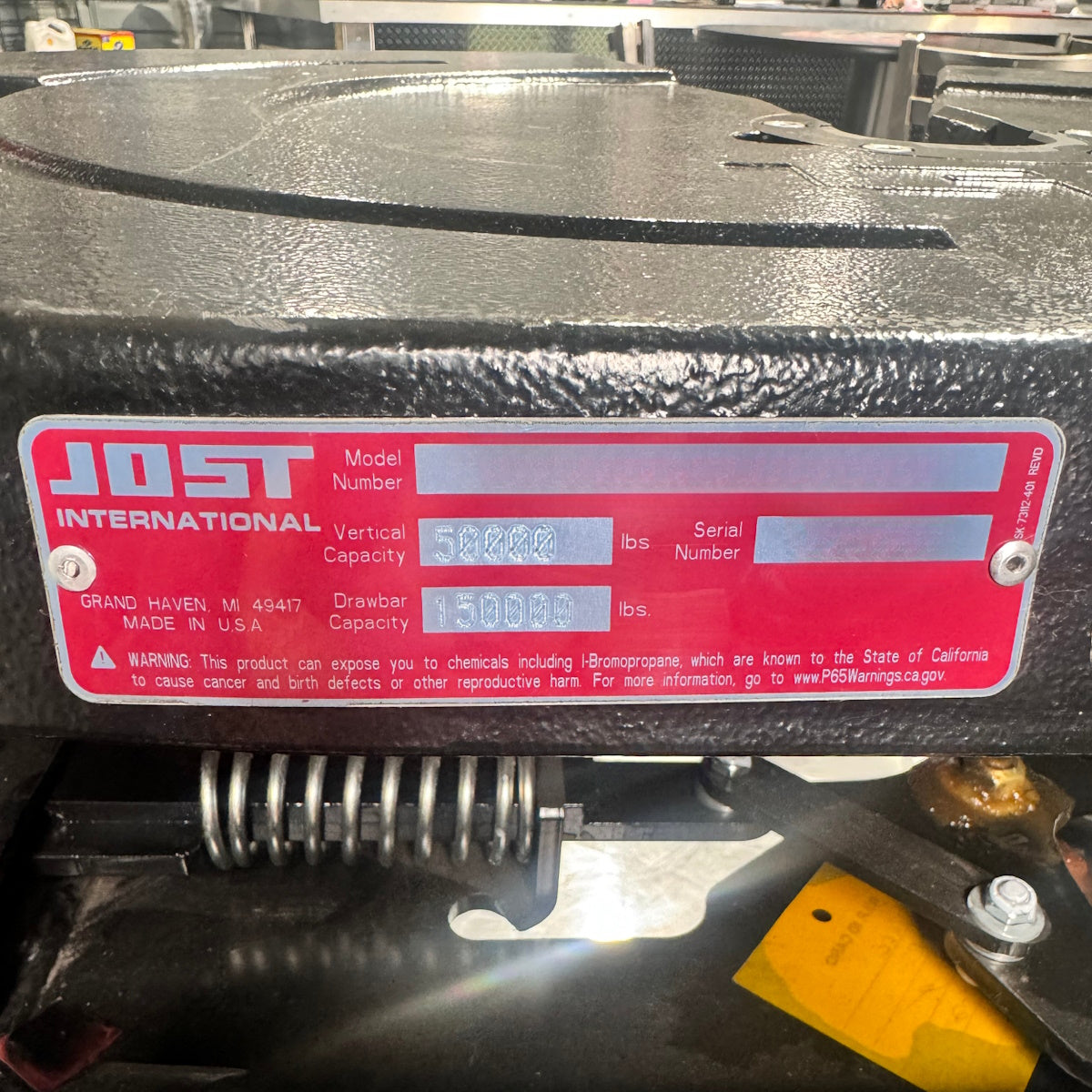 Stationary Jost Blocked 5th Wheel with Low Lube Poly Top