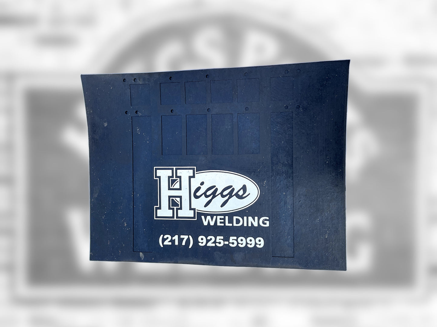 Higgs 48"x36" Trimmable Center Mud Flap