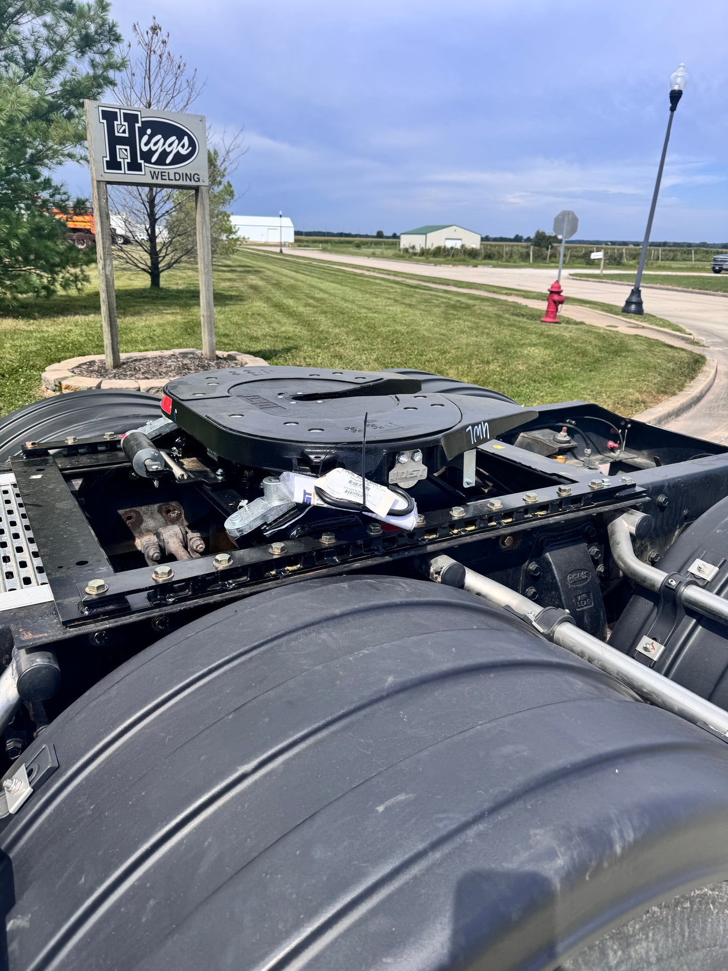 Jost Blocked Fifth Wheel with Low Lube Polly Top